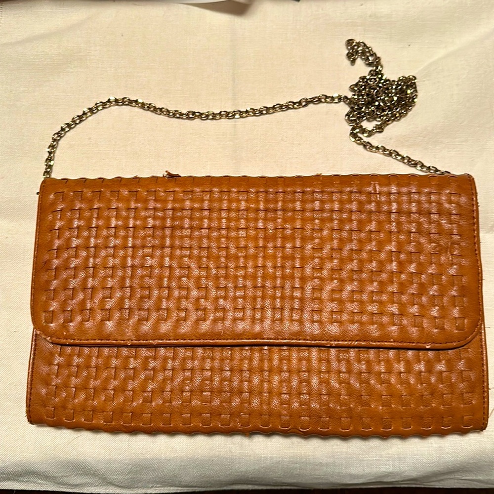 Forever 21 clutch